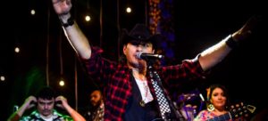 Vicente Nery, Felipão, Binha Cardoso e a dupla Fran e Diego comandam arraiá no BNB Clube