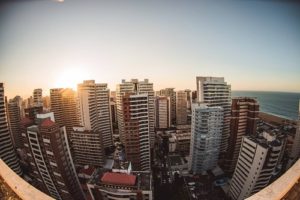 Festa Tôppo Rooftop, que marca o primeiro espaço rooftop de Fortaleza