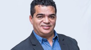 Final do Concurso de Humor do Shopping Eusébio terá show de Hiran Delmar