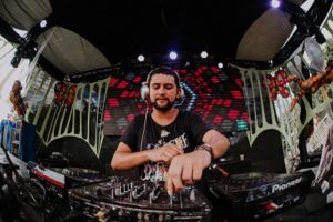 Estilo Livre, Reggae e PsyTrance pra animar a festa TerçAnormal na Biruta