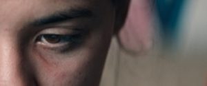 “Ferrugem”, drama nacional que narra as consequências do vazamento de um vídeo íntimo sexual, está disponível no Videocamp para exibições públicas e gratuitas