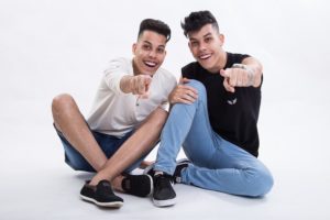 Willou e Watson apresentam show “O Que Não Dizer” no Theatro Via Sul Fortaleza