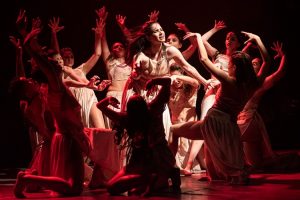 Espetáculo “Tempo” no Teatro Brasil Tropical