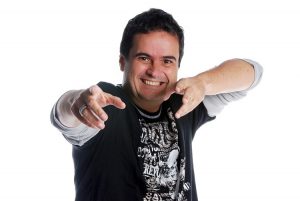 Parangolé, Ricardo Chaves e Matheus Fernandes agitam   o Meu Bloquinho