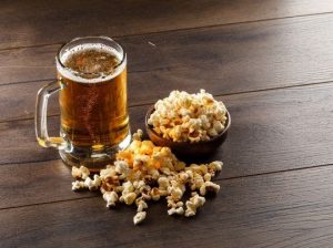 Cinema harmonizado: dicas de rótulos para experimentar durante maratona de filmes no Dia dos Namorados