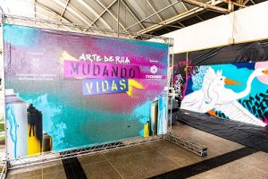 Ceará recebe primeira exposição de arte drive – thru