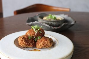 Restaurante Mayú retorna atendimento presencial com semana asiática