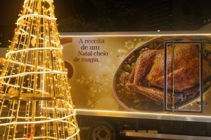 Sadia leva caminhões iluminados, cenário fotográfico e apresentação de coral a Fortaleza