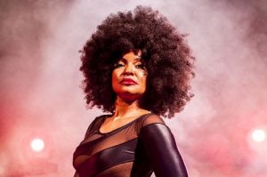 GNT estreia documentário inédito “Elza Infinita”