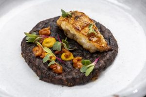 Mayú apresenta menu degustação “Mundo”