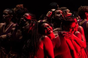 Espetáculo Toró reestreia no  Theatro José de Alencar