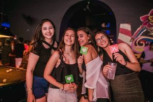 Festa My Lovely Tinder acontece na véspera do Dia dos Namorados