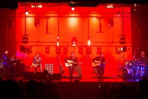 Barão Vermelho celebra 40 anos em show no Circo Voador