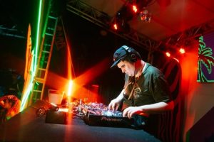 HexArena: Copa do Mundo com carnaval é aposta para evento que celebra pós-jogos da seleção brasileira