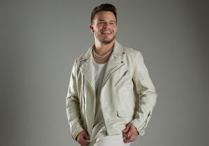 Vivo Música apresenta show da Orquestra Sinfônica da Universidade Estadual do Ceará com participação do cantor Matheus Fernandes