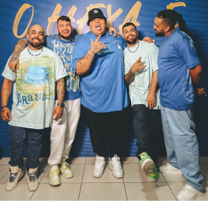 Grupo Menos é Mais apresenta mais de cinco horas de pagode neste sábado em Fortaleza