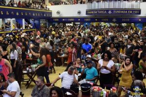 [rj] Unidos da Tijuca recebe Caju Pra Baixo, Julio Sereno e Família Macabu na Feijoada deste domingo