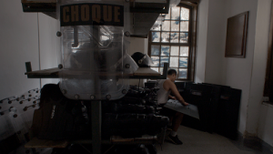 ‘Por trás da linha de escudos’ ganha sessão comentada em Fortaleza