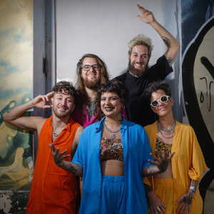 Show em homenagem aos 10 anos de carreira de Francisco, el Hombre marca a retomada das atividades da Caixa Cultural Fortaleza