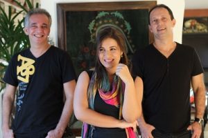 Santíssima Trindade e Davi Duarte e convidados são atrações do final de semana no Cantinho do Frango