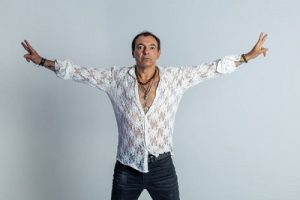 Shows com Ortinho, Renato Assunção, Chico Pessoa e lançamento do livro no Cantinho do Frango