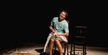Espetáculo “Meu Nome: Mamãe” chega a Campinas e propõe reflexão sensível sobre memória e identidade