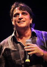 Paulo Façanha comemora 40 anos de carreira, com show  no Novos Boêmios