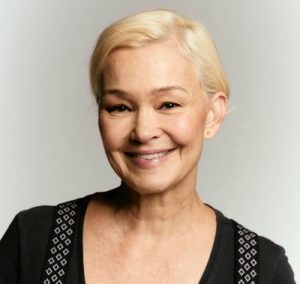 “Cora, mulher e escritora Coralina…” com Júlia Lemmertz no Cineteatro São Luiz