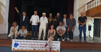 Sindimuce realiza assembleia geral terça-feira  no Teatro São José