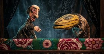 Teatro Carlos Câmara apresenta programação diversa com exposições, performances e espetáculos gratuitos