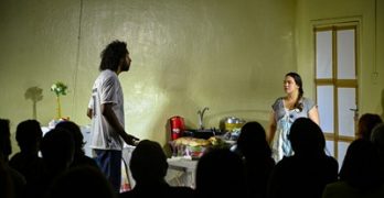 Espetáculo “Quando as Máquinas Param” promove debate sobre violência doméstica nas periferias de Fortaleza