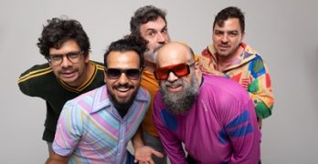 Mombojó lança novo disco  em show no Centro Dragão do Mar